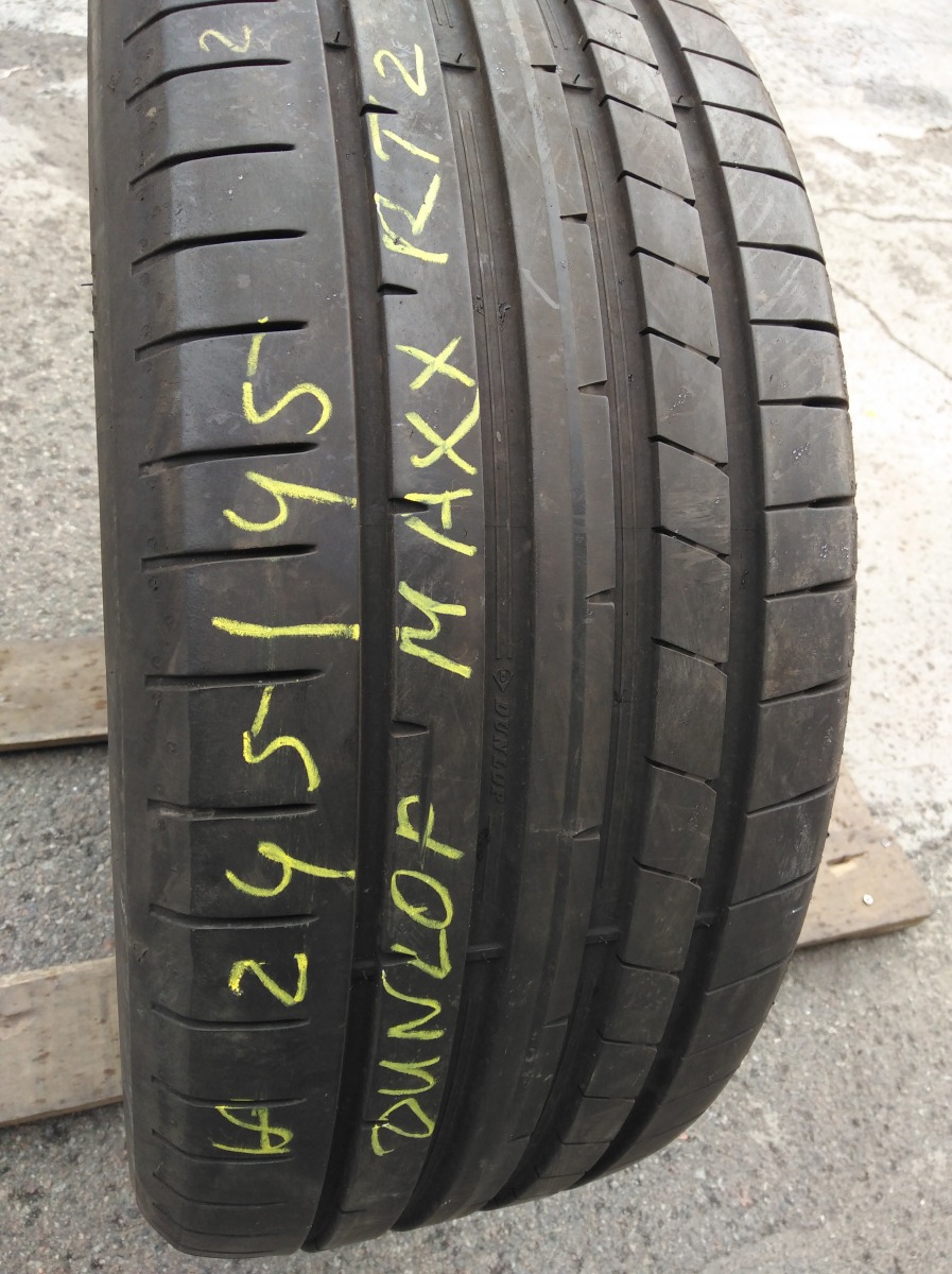 Качественные шины бу:  Dunlop SP  Sport Maxx RT, шины б у R 18 фото