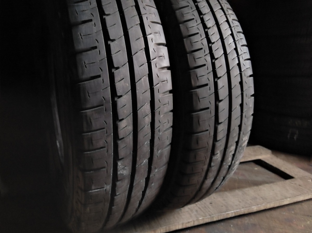 Качественные шины бу:  Michelin Agilis, шины б у R 14C фото