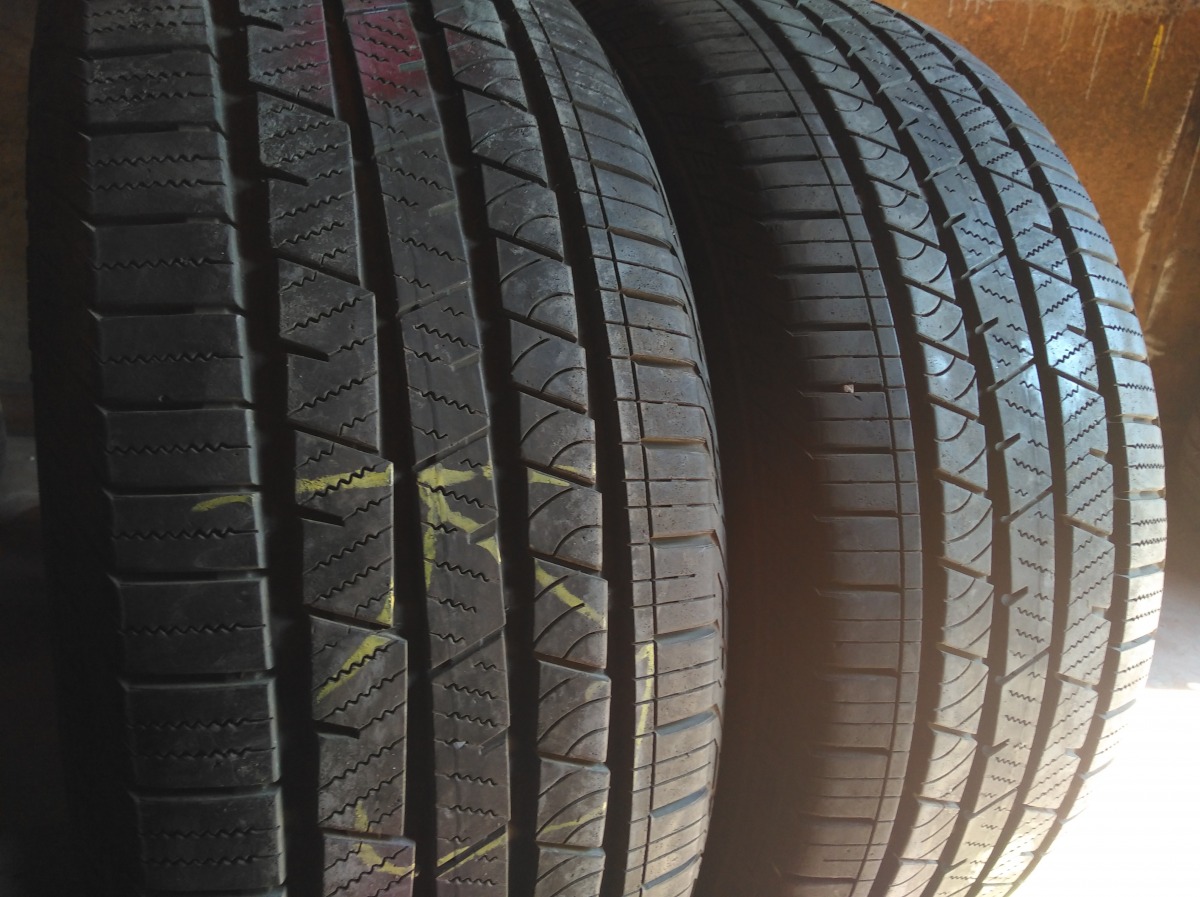 Continental Cross Contact 235/50R 18