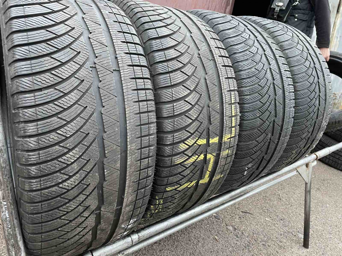 Купить зимние шины б/у Dunlop Winter Sport 4D 245/40 R18 30% в Киеве ...