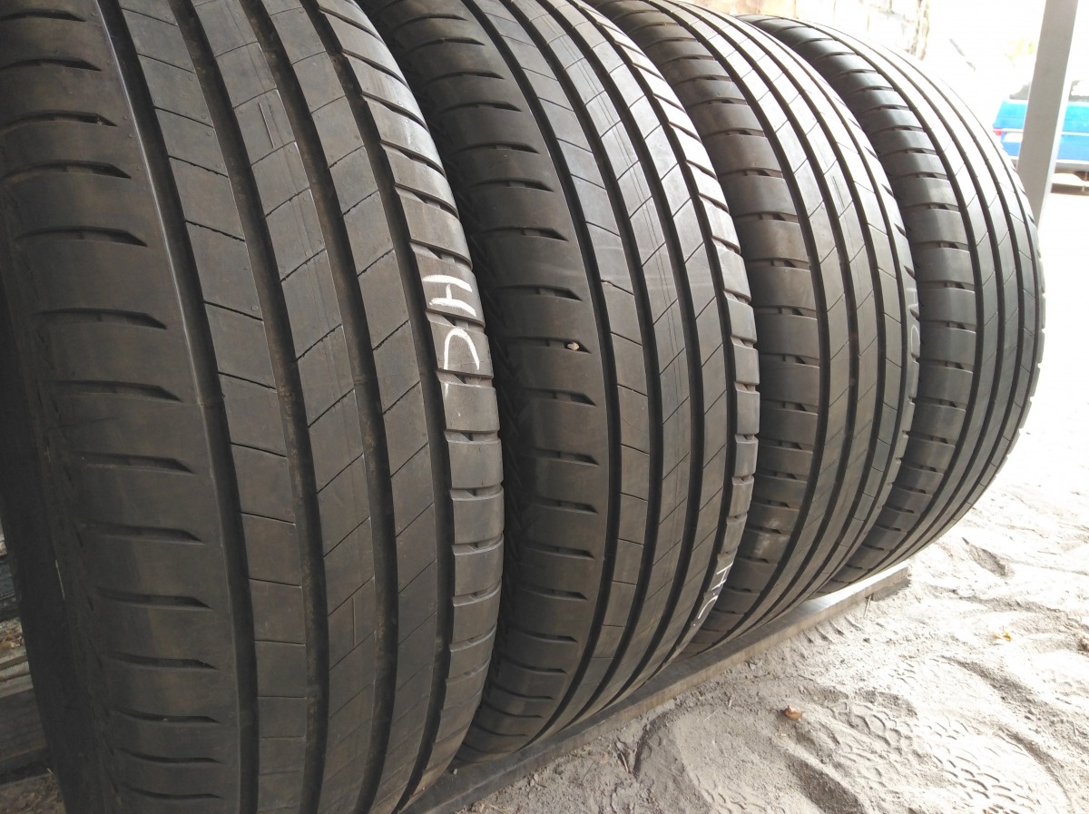 Купить зимние шины б/у Bridgestone Turanza T005 225/65 R17 10% в Киеве ...
