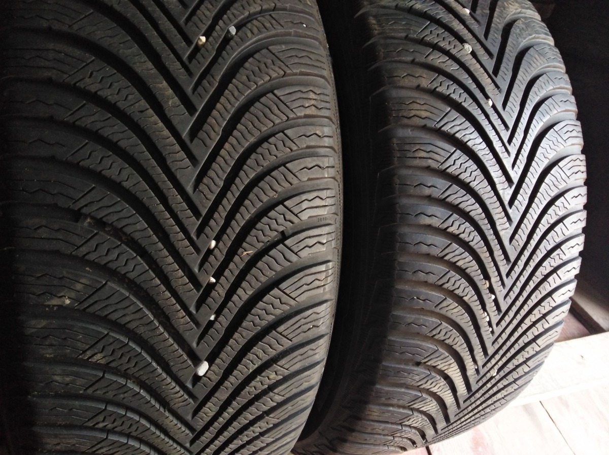Купить зимние шины б/у Michelin Alpin 5.. 215/55 R16 30% в Киеве ...
