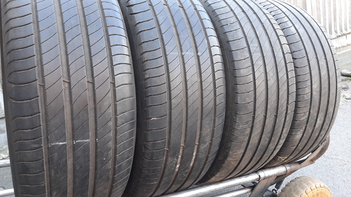 Качественные шины бу:  Michelin Primacy 4.//…/, шины б у R 17 фото
