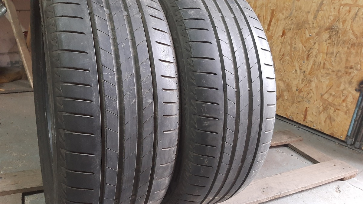 Купить зимние шины б/у Bridgestone Turanza T005.///.. 225/50 R18 30% в ...