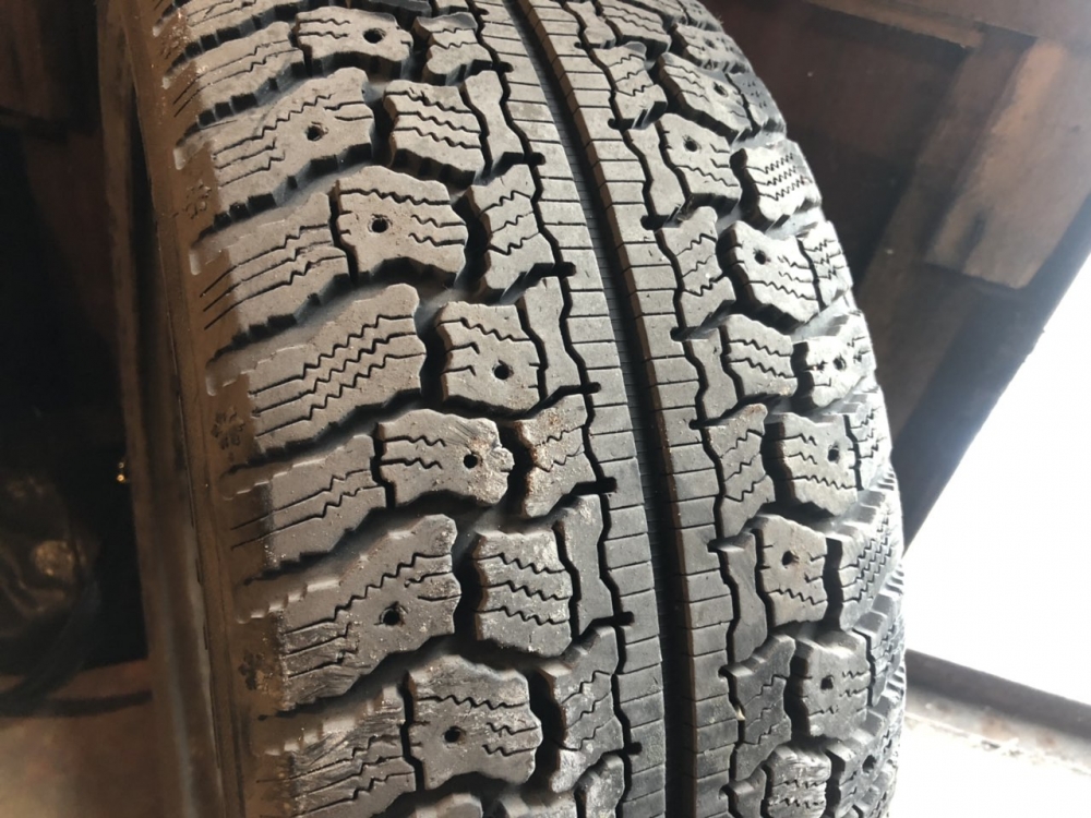 Gislaved Nord Frost II 205/50R 16