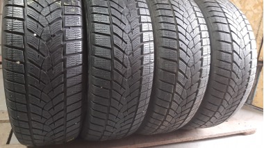 Качественные шины бу:  GoodYear Ultra Grip Perfomance, шины б у R 17 фото