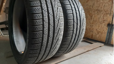 Качественные шины бу:  Pirelli Sottozero W240..//../, шины б у R 18 фото