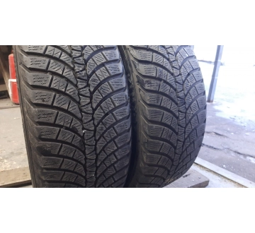 Качественные шины бу:  Kumho WinterCruftWPT1, шины б у R 18 фото