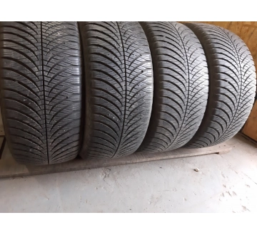 Качественные шины бу:  GoodYear Vector 4Seasons..//., шины б у R 17 фото