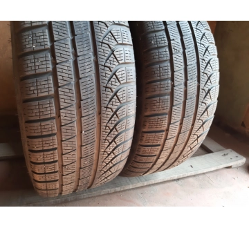 Качественные шины бу:  Pirelli PzeroWinter RCS.., шины б у R 19 фото