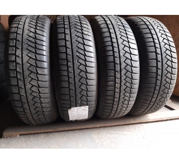 Continental Winter Contact TS850./../ 215/70R 16