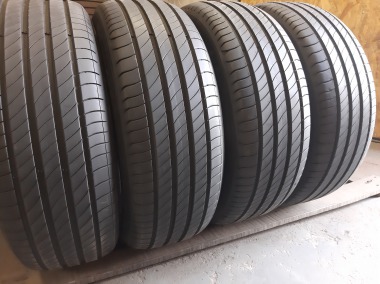 Michelin Primacy 4   . …. 205/55R 17