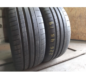 Michelin Pilot Super Sport    .. .. 225/45R 18