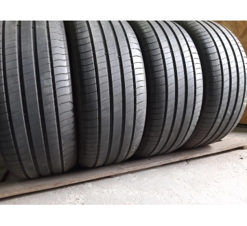 Michelin Primacy 4 .   /  .. 225/55R 17