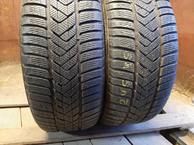 Pirelli Sottozero 3.   /../ 245/45R 18