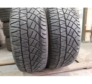 Michelin Latitude Cross  .  .. 235/55R 17