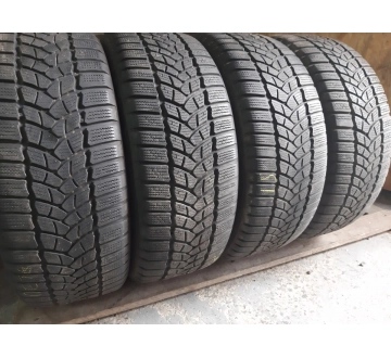 Firestone WinterHawk 3.    //../ 205/55R 17