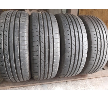 GoodYear Efficient Grip .  … ./ 215/60R 16