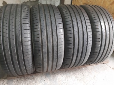 Pirelli Scorpion   ./   //. 255/45R 19