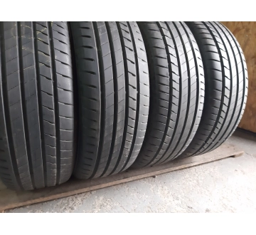 Bridgestone Alenza 001  / . 225/60R 18