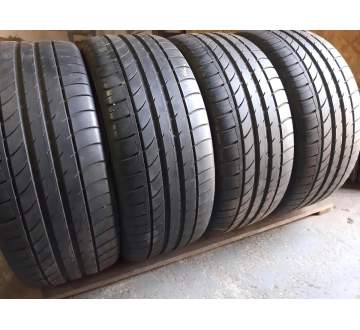 Dunlop SP Quattro Maxx 275/40R 22