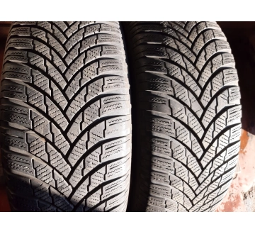 Firestone Winterhawk 4  .. 215/65R 16