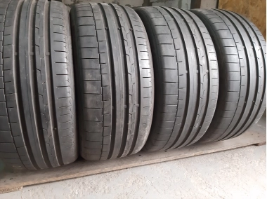 Continental Sport Contact 6 . 235/40R 19