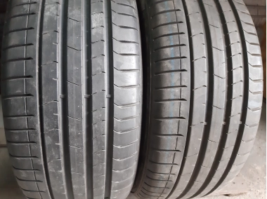 Pirelli P Zero   . 245/40R 19