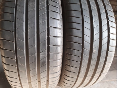 Bridgestone Turanza T005  ../ 245/45R 19
