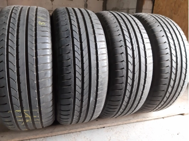 Good Year Efficient Grip   .. 225/55R 17
