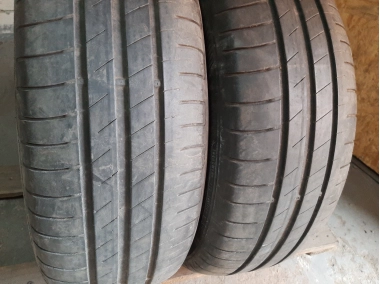 Good Year Efficient Grip Compact  .. . 195/65R 15