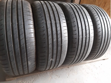 Good Year Efficient Grip . 225/50R 17