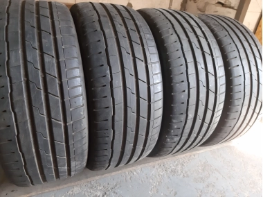 Hankook Ventus S1 Evo 3 .. . 235/40R 19