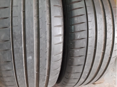 Michelin Pilot Sport 4  .  …  . 225/45R 17