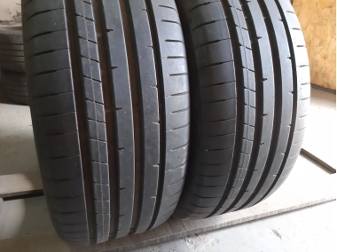 Dunlop Sport Maxx RT2.   ../ 225/45R 18