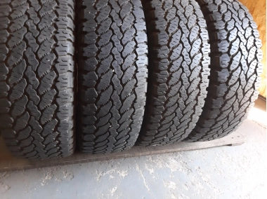 General Grabber AT3  .. 215/65R 16