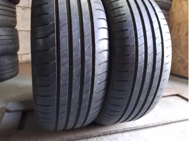 Good Year Efficient Grip Performance .  ./ 225/50R 17