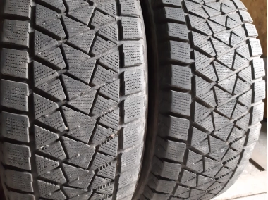 Bridgestone Blizzak DM V2 265/60R 18