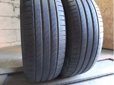 Kleber Dynaxer 215/60R 16