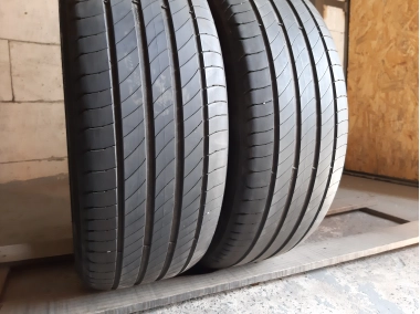 Michelin Primacy 4   .  . 215/55R 17