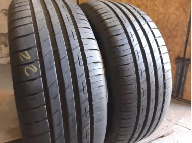 Good Year Efficient Grip Performance.   .. 225/55R 17