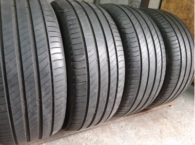Michelin Primacy 4  . . 245/45R 18