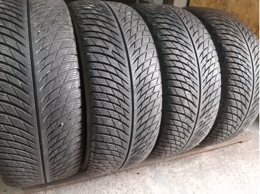Michelin Pilot Alpin 5  .  . 235/50R 18