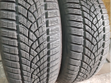 GoodYear Ultra Grip Performance.    …/ 225/55R 17