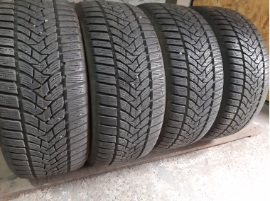Dunlop Winter Sport  5  .  ../ 225/45R 17