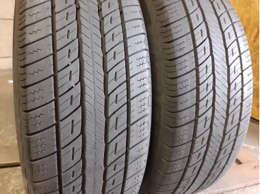 Uniroyal Tiger Paw Touring A/S 215/60R 17
