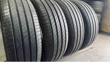 Michelin Primacy 4  .. 205/55R 17