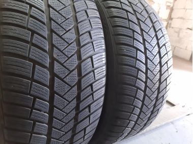 Vredestein Quatrac Pro 235/45R 18