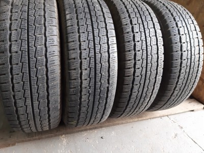 Hankook Winter RW 06 215/65R 16C
