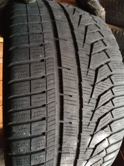 Hankook Winter I cept evo 2 275/40R 18